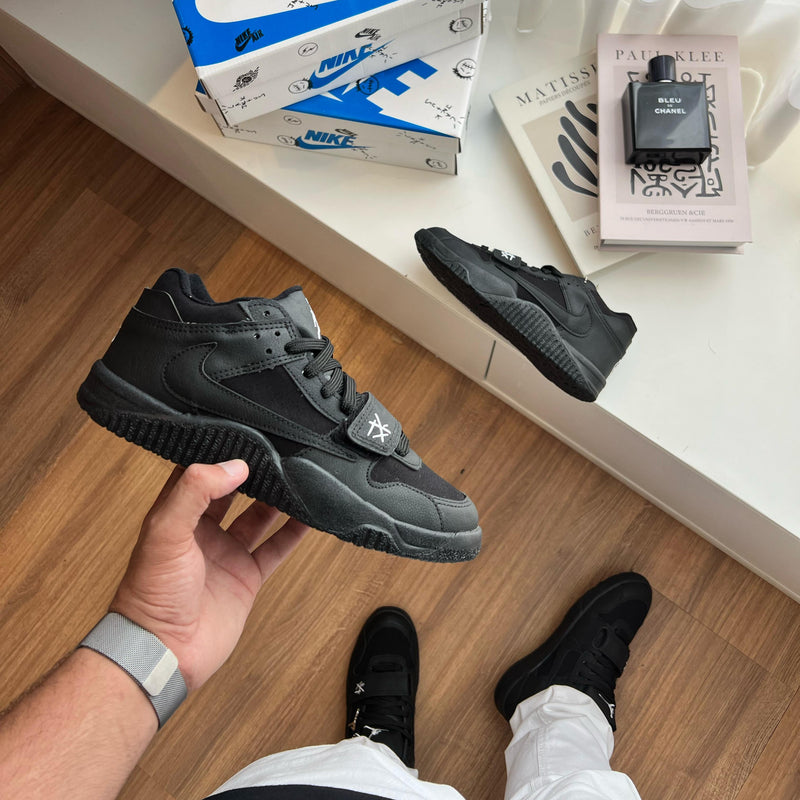 Bota Travis Scott X Jordan Jumpman Jack