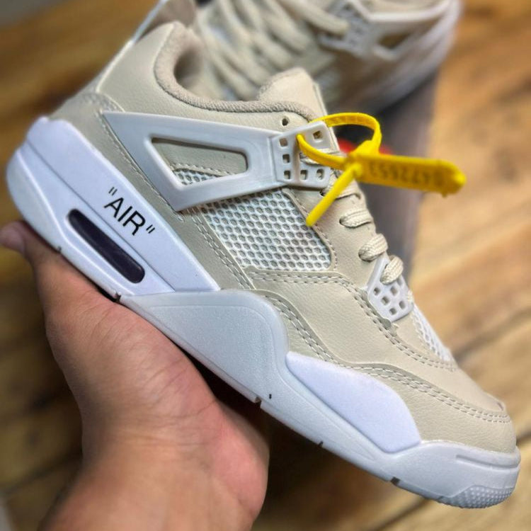 Tênis Air Jordan Retro 4